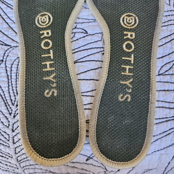 EUC Rothy's The Point Safari Green Giraffe Women’s Size 6.5 - Picture 16 of 16